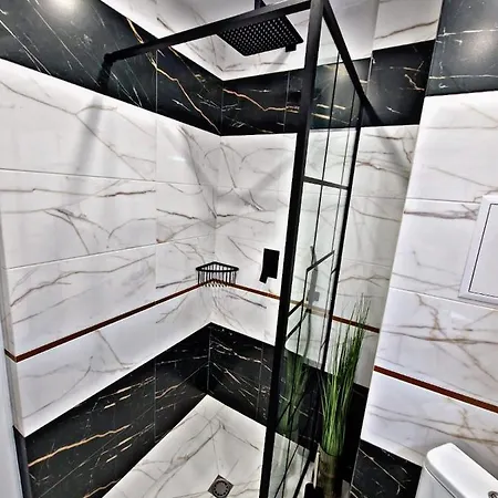 公寓 1 Bedroom Luxury Milena -free Parking 潘波洛沃